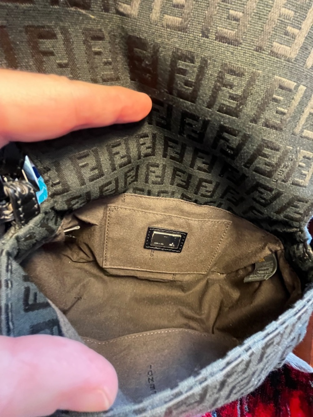 Authentic Vintage Black Fendi Baguette - Picture 10 of 16